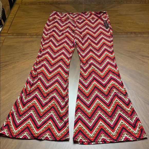 🎅 NO BOUNDARIES High Rise Geometric Flare Pants NWT XXL - Picture 9 of 14